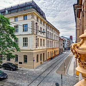https://haston-old-town.hotelswroclaw.com